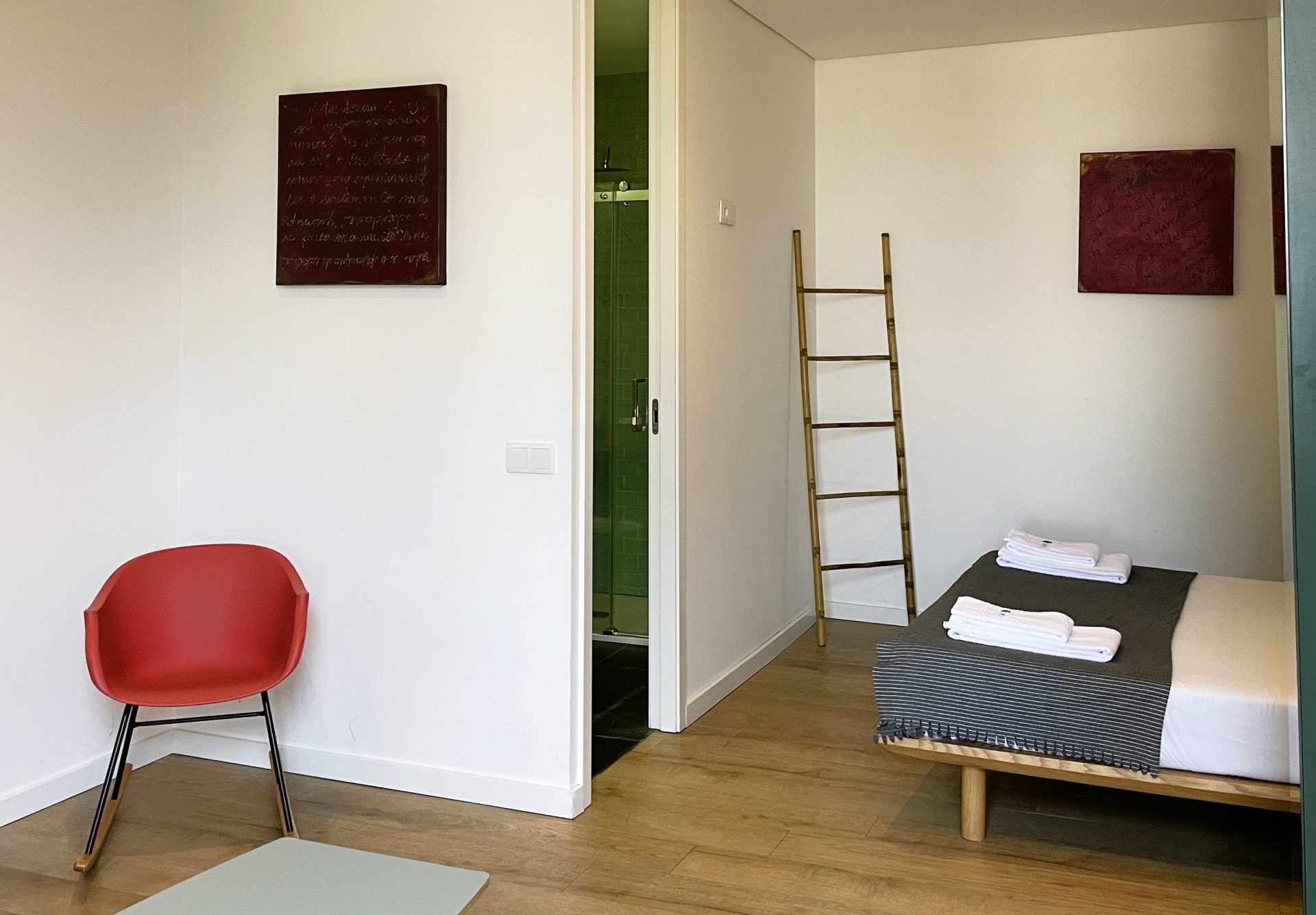 Quarto Sofá/Cama – Piso 0